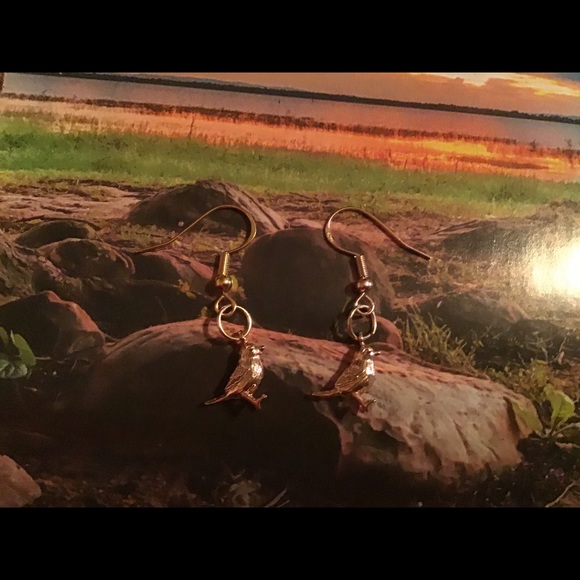 Solid brass 18k gold tiny bird earrings 925 silver - Picture 10 of 10